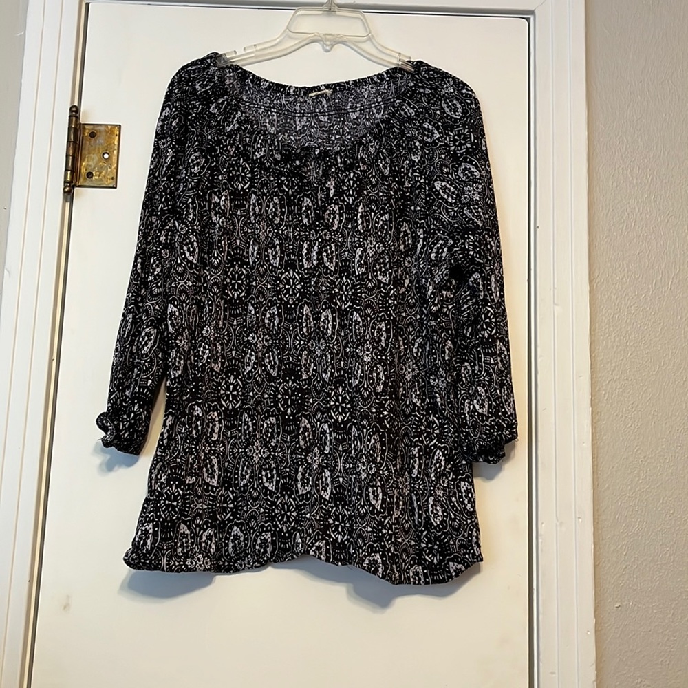 Black and white blouse